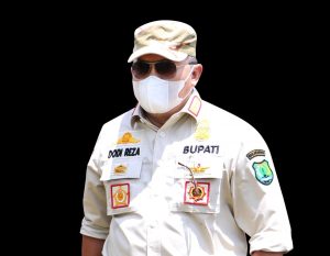 Kucurkan Ratusan Miliar Tangani COVID-19, Dodi Reza Jadi Bupati Terpopuler di Indonesia