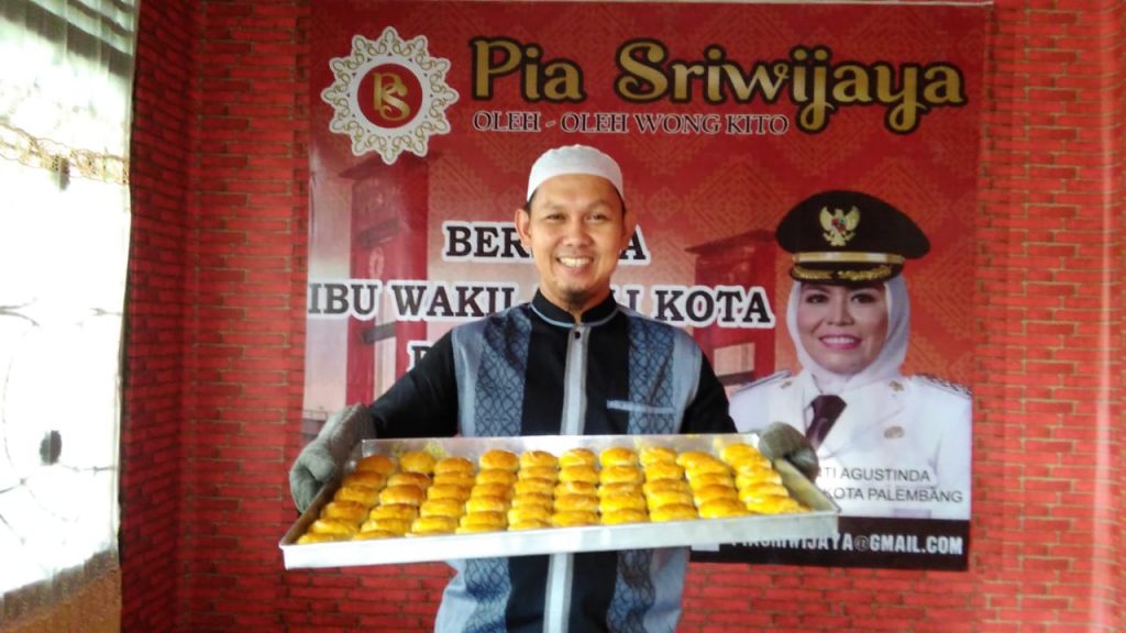 Harga terjangkau, Pia Sriwijaya memiliki rasa gurih yang Nikmat dan Menggoda