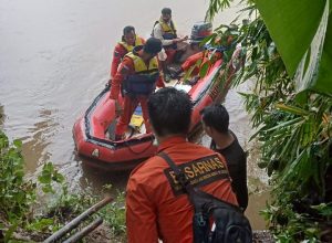 Hanyut terbawa arus, Raka Alfairus belum ditemukan