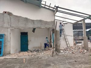 Langgar RTH, Bangunan Dekat Bandara SMB II Dibongkar