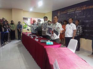 Rekaman CCTV Bongkar Aksi Perampokan Brutal di Minimarket Ogan Ilir, Tiga Pelaku Tertangkap!