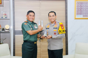 Membangun Kekuatan Bersama : Kapolda Sumsel dan Pangdam II Sriwijaya Kolaborasi untuk Kamtibmas