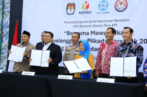 SKB Tanda Tangan! Ini Langkah Polri, KPU, dan Bawaslu Awasi Pemberitaan Pilkada!
