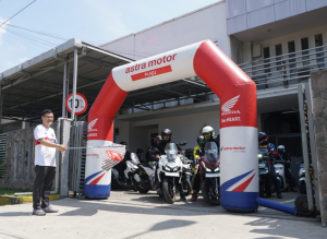 Astra Motor Gelar SATOURDAY : Dua Jam di Jalan, Banyak Kebahagiaan Dibagikan!