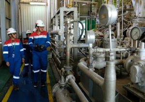 Breezon MC-32 Kilang Pertamina Plaju, Solusi Pengganti Freon yang Hemat Energi!
