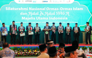 Kapolri Listyo Sigit Tegaskan Ukhuwah Bangsa di Halal Bihalal MUI