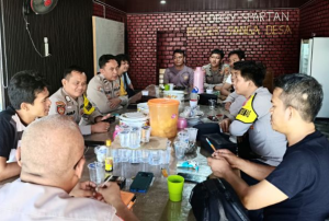 Kapolsek Sanga Desa Tegaskan : Bhabinkamtibmas Harus Jadi Solusi, Bukan Sekadar Hadir!