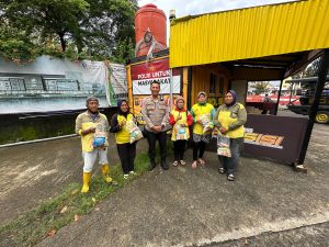 Jumat Penuh Berkah! Polsek IB I Palembang Bagikan Sembako untuk Pahlawan Kebersihan