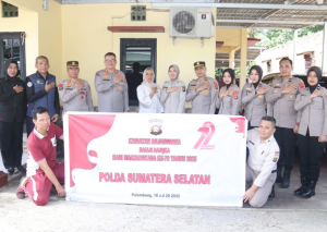 Tali Asih dan Air Mata Bahagia : Anjangsana Bhayangkara Polda Sumsel Hangatkan Hati Purnawirawan