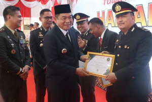 Ungkap Perampokan Bersenpi, Kapolsek dan Kanitreskrim Sanga Desa Diganjar Penghargaan Bupati Muba!