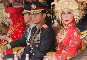 Kapolda Sumsel Hadiri Upacara HUT RI ke-80 di Griya Agung, Meriah dengan Aksi Marching Band Polda