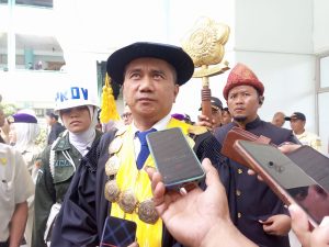 Herman Deru Resmi Sandang Gelar Doktor di Unsri, Wisuda Ke-179 Pecah Rekor!