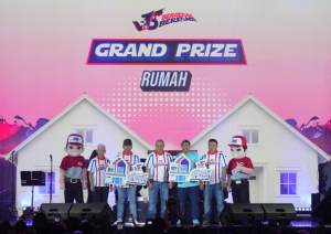 JNE Rayakan HUT ke-35, Hadiah Rumah hingga Umrah Massal Pecahkan Rekor MURI!