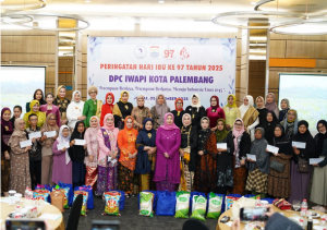 Harapkan Ekonomi Keluarga Tetap Bertahan, IWAPI Palembang Beri Modal untuk Para Ibu Pejuang Nafkah