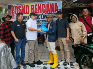 PKN Gerak Cepat! 160 Warga Mengungsi, Anas Urbaningrum Bawa Bantuan Besar