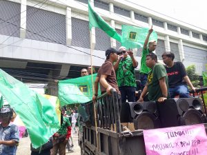 Kantor DPW PPP Sumsel Dikepung! Pemuda Ka’bah Tolak Keras Muswil X, Pagar Dijebol
