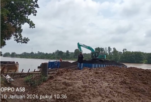 Belum Kantongi Izin, Tongkang Batubara Berlayar di Sungai Musi, Aktivis Ancam Demo