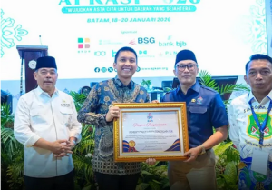Bupati Panca Terima Penghargaan Langsung dari Kepala BKN RI di Batam, Ini Prestasinya!