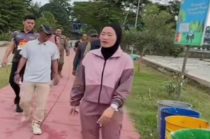 Wabup Lahat Sidak Tepian Ayek Lematang! UMKM Laris, Tapi Sampah Bikin Prihatin