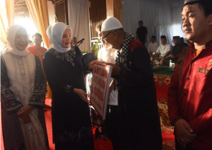 Ramadhan Penuh Berkah, Herman Deru dan Askolani Pererat Silaturahmi di Talang Kelapa
