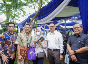 Diserbu Warga! BI Sumsel Buka Layanan Tukar Uang Baru di Masjid Agung Palembang