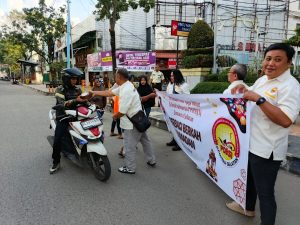 Ratusan Takjil Dibagikan POBSI Sumsel, Bukti Olahraga Juga Punya Jiwa Sosial