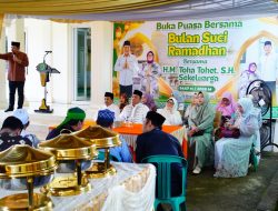 Di Kampung Halaman, Bupati Toha Tohet Gelar Buka Puasa Bersama Warga Sungai Angit