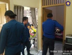 Ular Masuk Rumah Warga Sekayu, Damkar Muba Bertindak Cepat!