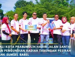 Meriah! Wali Kota Prabumulih Ikut Jalan Santai dan Undian Hadiah Tabungan Pesirah