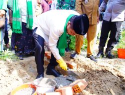 Di Bawah Terik Matahari, Bupati Toha Resmikan Awal Pembangunan Ponpes Nurul Fikri