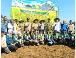 Pemkab Lahat Tanam Jagung Hibrida Bersama TNI, Perkuat Swasembada Pangan