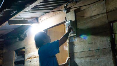 PLN Hadirkan Listrik 24 Jam untuk 1.396 Rumah di Pegunungan Arfak Papua Barat