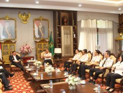 Karutan Kelas I Palembang Dampingi Kakanwil Ditjenpas Sumsel Audiensi dengan Gubernur Herman Deru