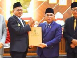 Wako Arlan Hadiri Rapat Paripurna Penyerahan Rekomendasi LKPJ Tahun Anggaran 2025