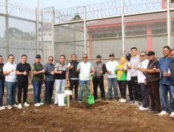 Aris Supriyadi Ikut Turun Tanam Pohon di Lapas Pagar Alam, Ini Makna di Baliknya
